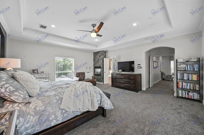 Building Photo - 5211 Mission Ave