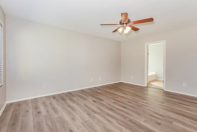 Building Photo - 30092 N Desert Willow Blvd