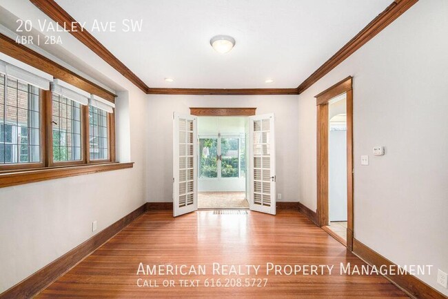 Building Photo - 20 Valley Ave SW