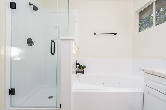 Building Photo - 134 N Magnolia Pond Pl