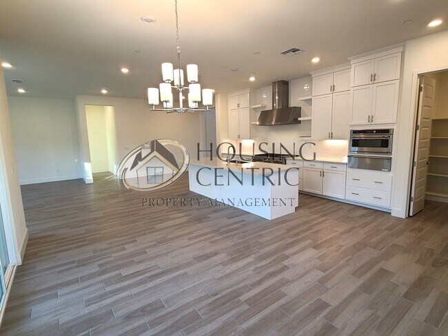 Building Photo - Exceptional Newer Construction Executive Rental in El Dorado Hills
