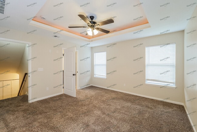 Building Photo - 8401 NE 115th St