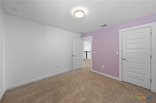 Building Photo - 328 Peace Pipe Way