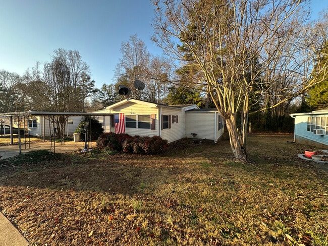 Building Photo - 115 Ells Country Estates