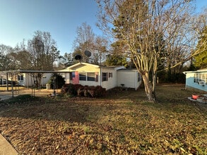 Building Photo - 115 Ells Country Estates