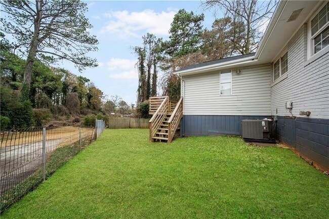 Building Photo - 2653 Tilson Rd