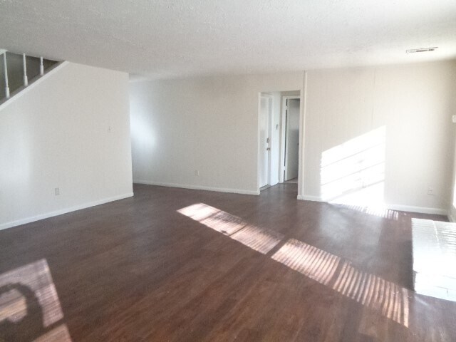 Building Photo - 15835 Cardono Ln