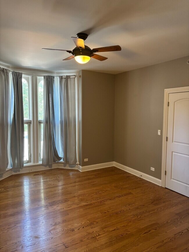 Building Photo - 40 Mischa Ct