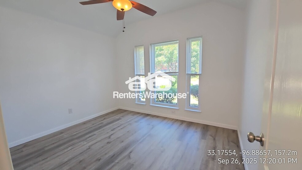 Building Photo - 2600 Redcedar Dr