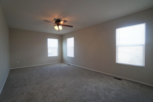 Building Photo - 3430 MacGregor Dr