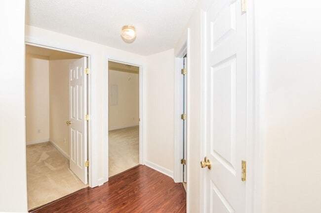 Building Photo - Beautiful Condo in Virginia Beach