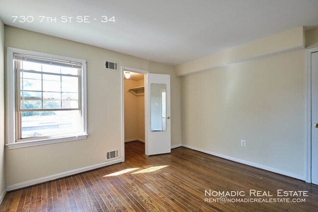 Building Photo - 730 7th St SE