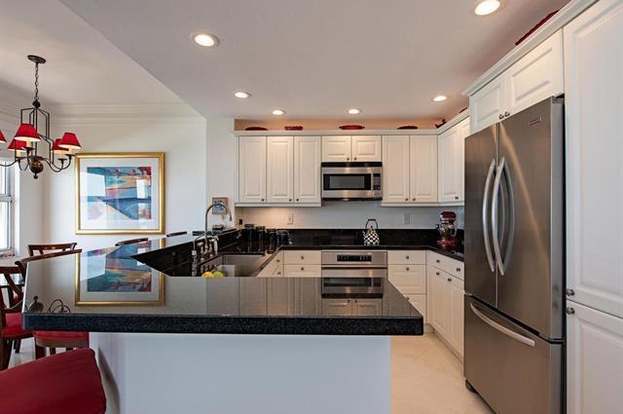 Building Photo - 9577 Gulf Shore Dr