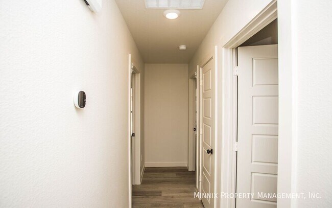 Building Photo - 2140 Langford Ave