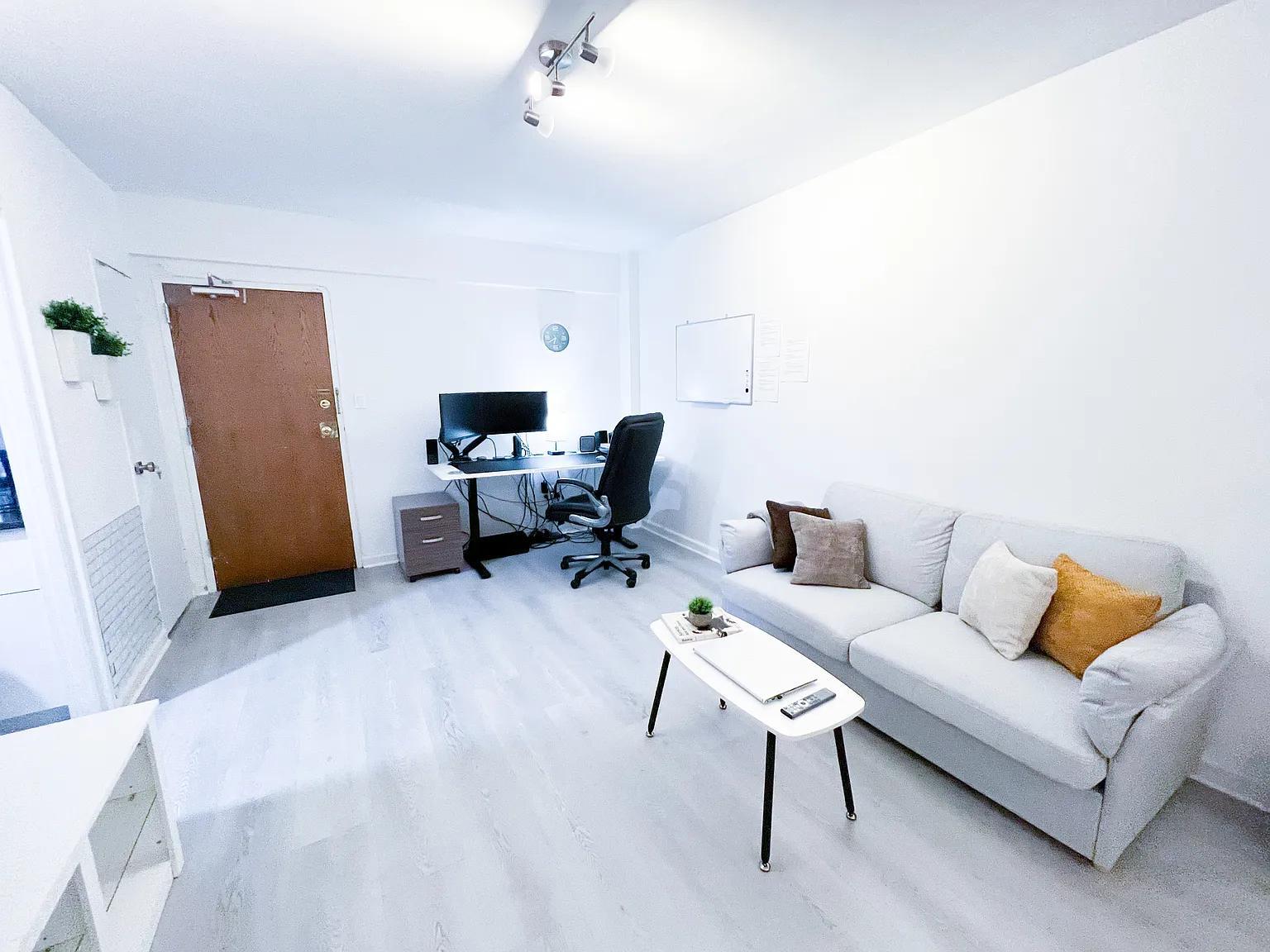 Building Photo - 2141 I St NW