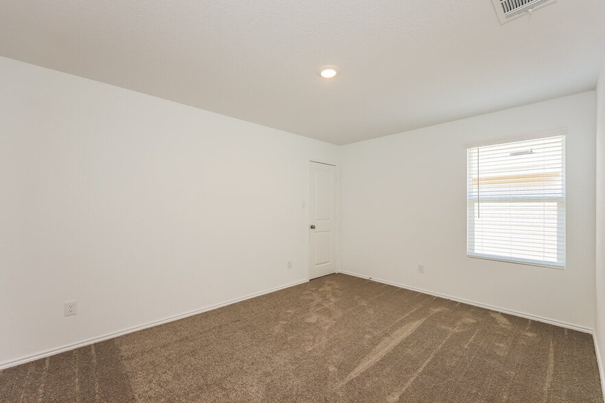 Building Photo - 6614 Morgan Cp