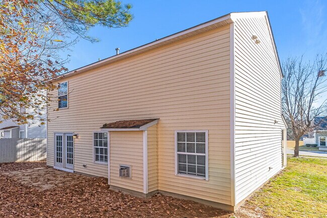 Building Photo - 6021 Herston Rd