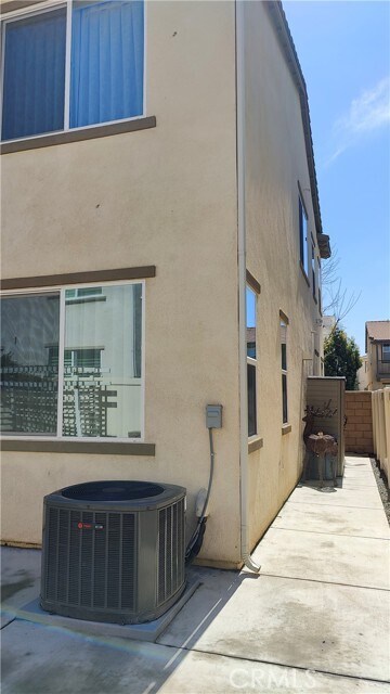 Building Photo - 6956 Dublin Dr