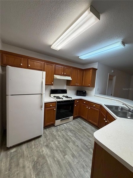 Building Photo - 10045 SW 188th Cir