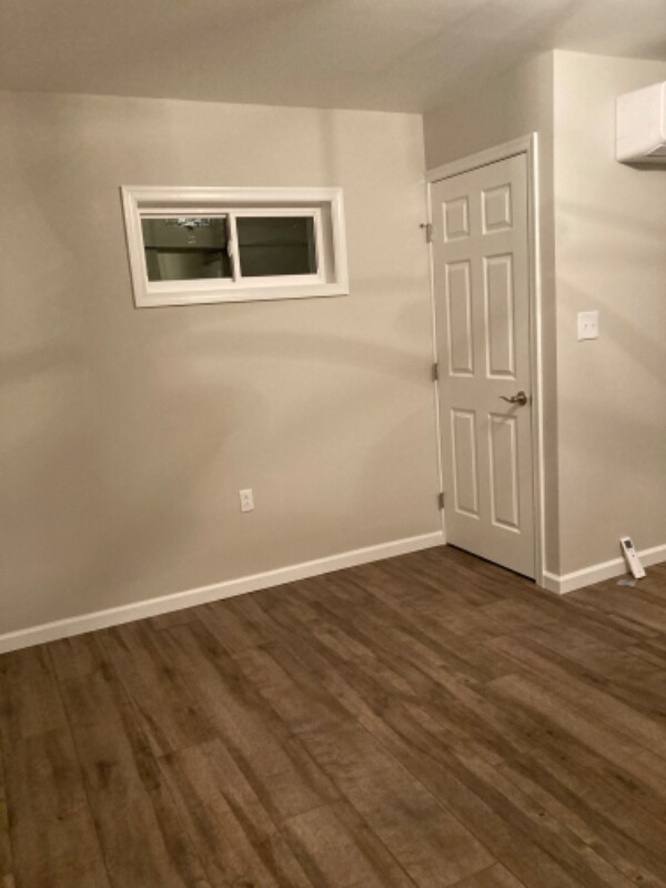 Building Photo - 1050 Stonybridge or Stoneybridge Dr