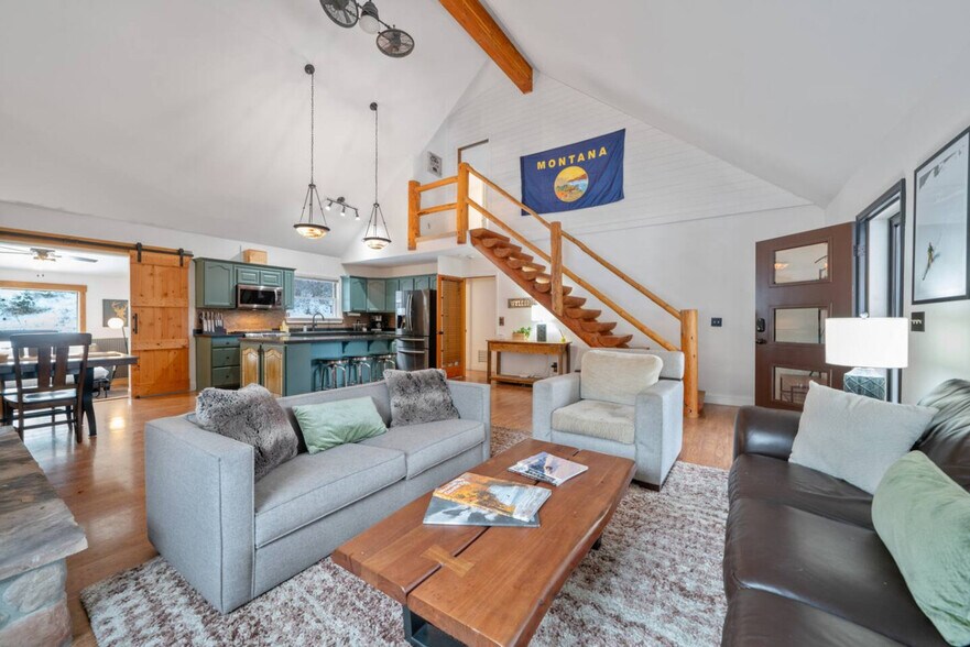 Building Photo - 420 Colt Rd