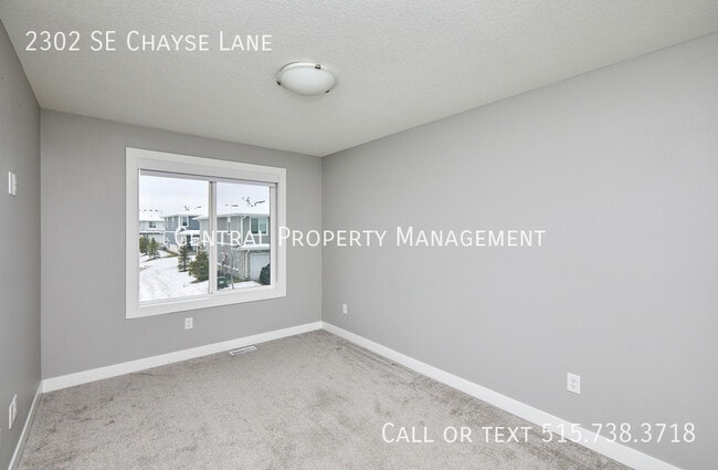 Building Photo - 2302 SE Chayse Ln