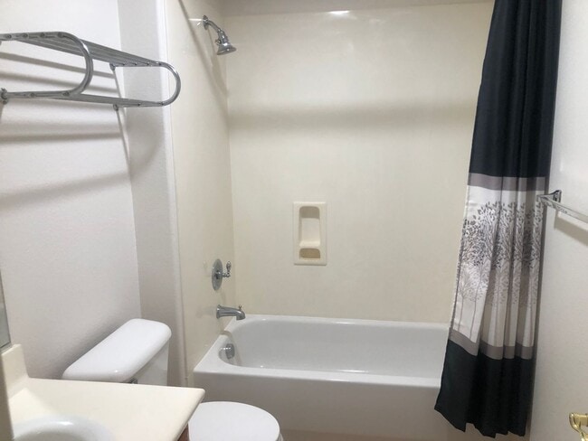 Building Photo - 2306 Campbell Cir