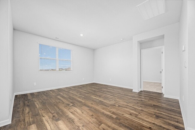 Building Photo - 1512 Mountain View Dr