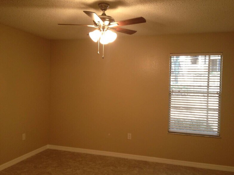 Bedroom - 629 Dory Ln