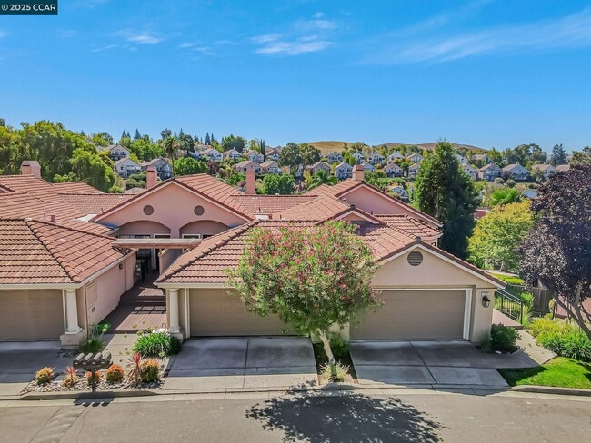 Building Photo - 3043 Tahoe Pl