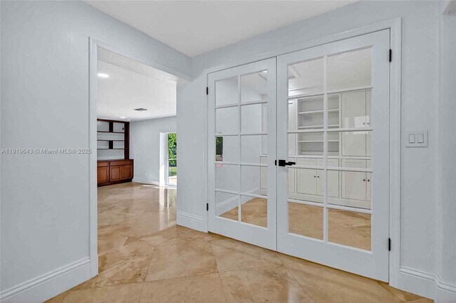 Building Photo - 6731 SW 138th St