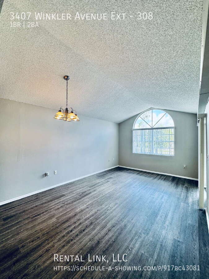 Building Photo - 3407 Winkler Ave Ext