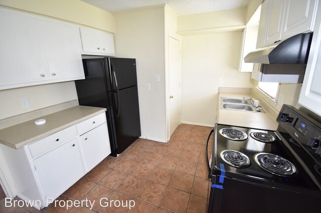 Building Photo - 4320 Longhill Pt