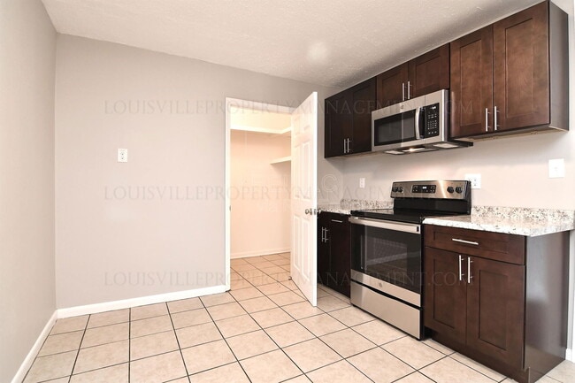 Building Photo - 3214 Laclede Ave