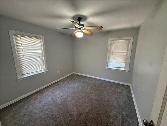 Building Photo - 3213 W Hartnett Ave