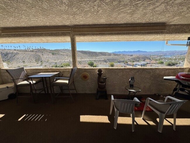 Building Photo - 1BR 1BA Winter Vacation Rental with River Views-RIVERVIEW BLUFFS