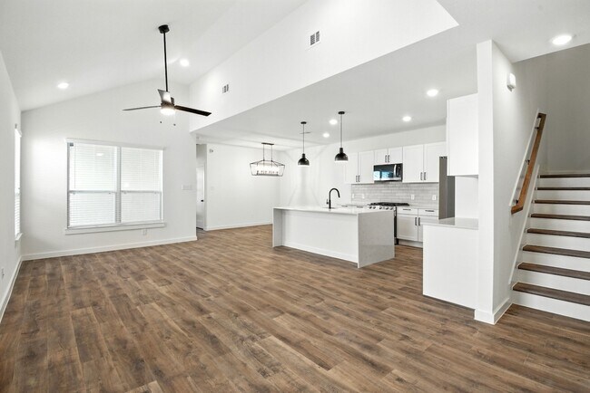 Building Photo - 1860 Dry Cherry Ln