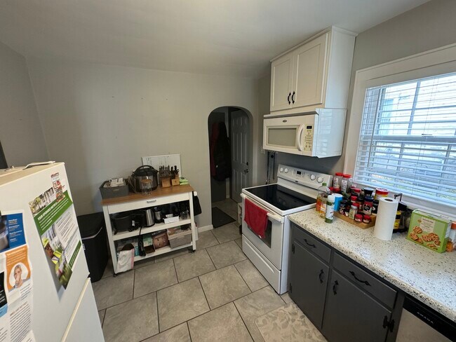 Kitchen - 1112 William St