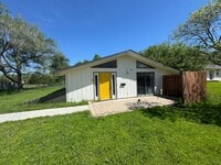 Building Photo - $1000- 3 bed 1 bath - Single Family Home