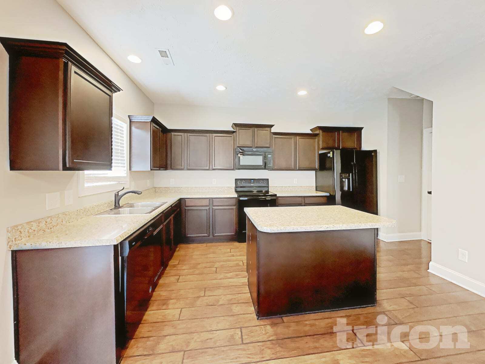 Building Photo - 1257 Morstead Dr