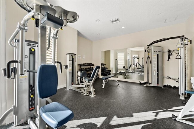 Building Photo - 515 5th Ave NE