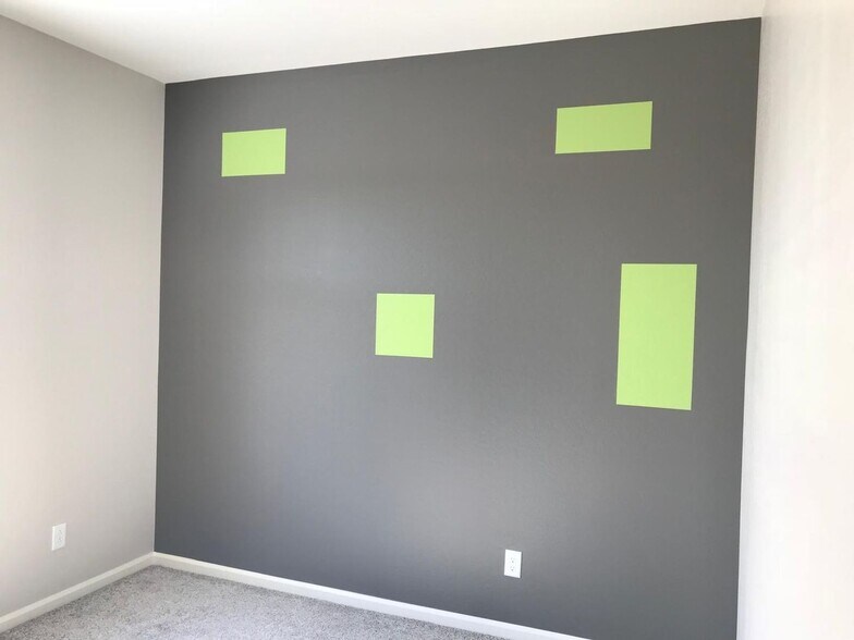 Building Photo - 5407 W Desert Hollow Dr