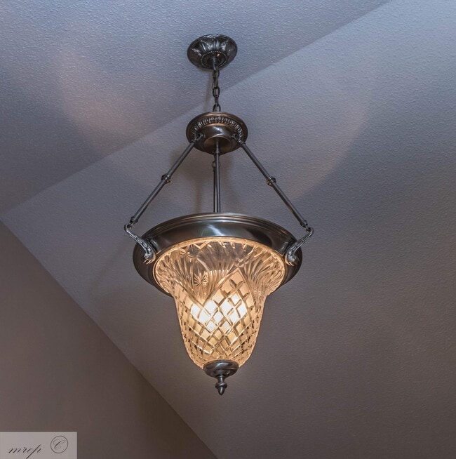 Building Photo - Spacious & Renovated Townhouse in Willow Run * Goldsboro