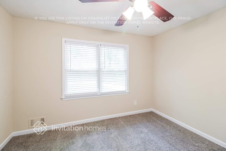 Building Photo - 321 Sherwood Cir SE