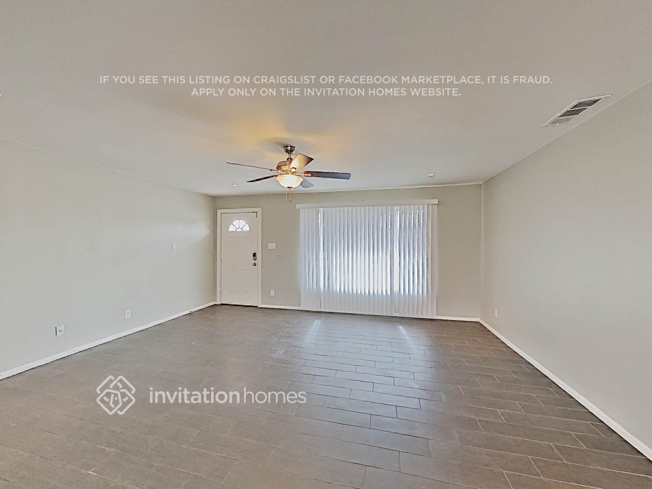 Building Photo - 8746 E Palm Ln