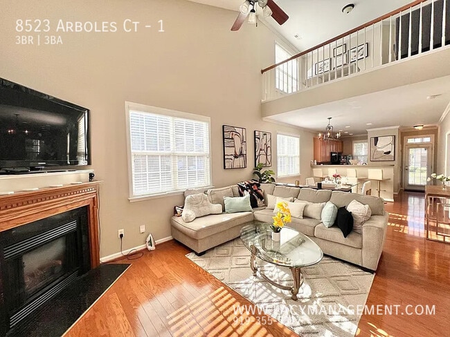 Building Photo - 8523 Arboles Ct