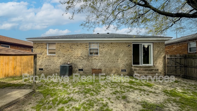 Building Photo - 4305 Tides Ct