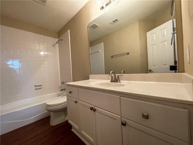 Building Photo - 10501 Hill Country Skyline