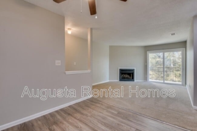 Building Photo - 2814 Thomas Ln