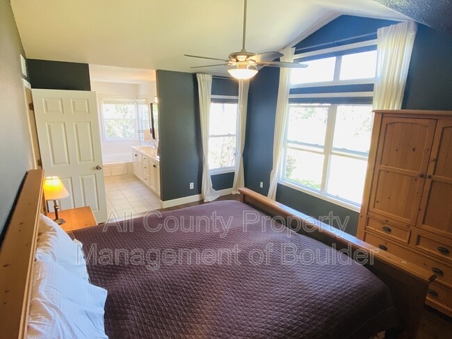 Building Photo - 381 lodgewood Lane